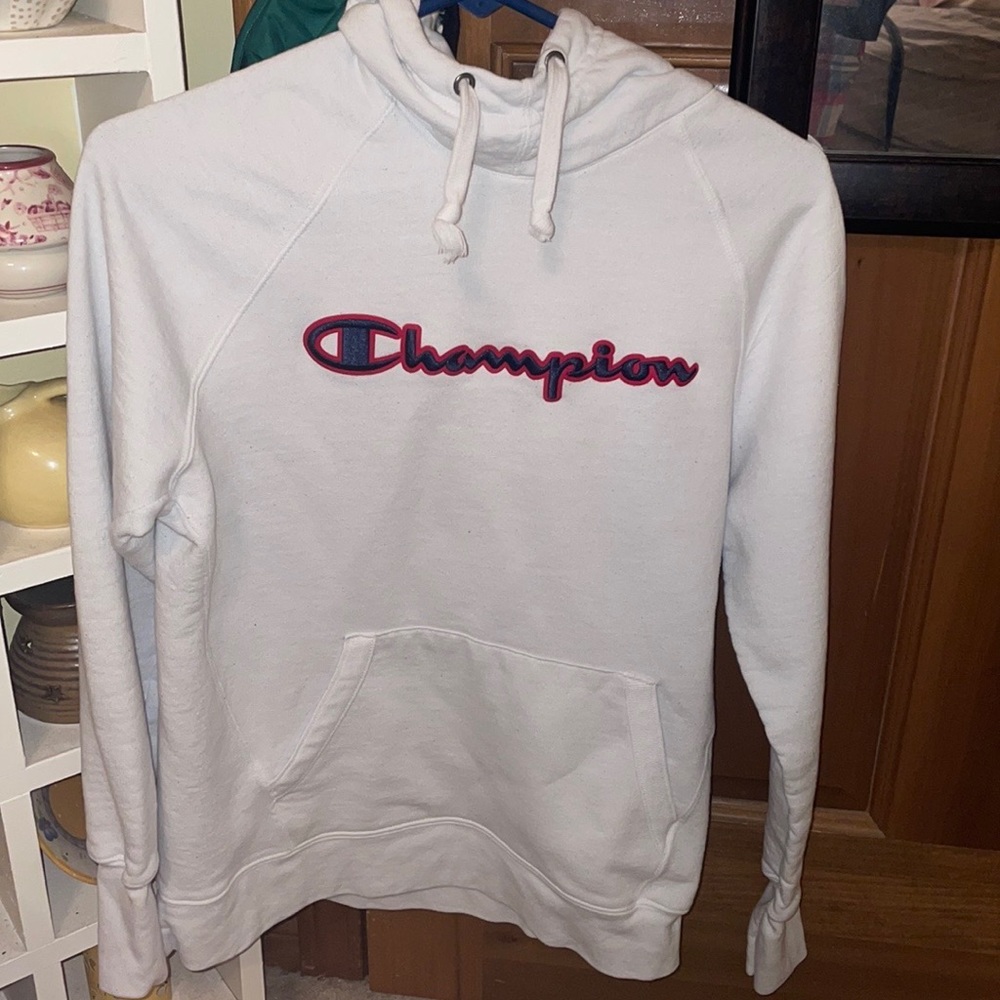 Champion hoodie **excepting all offers!!